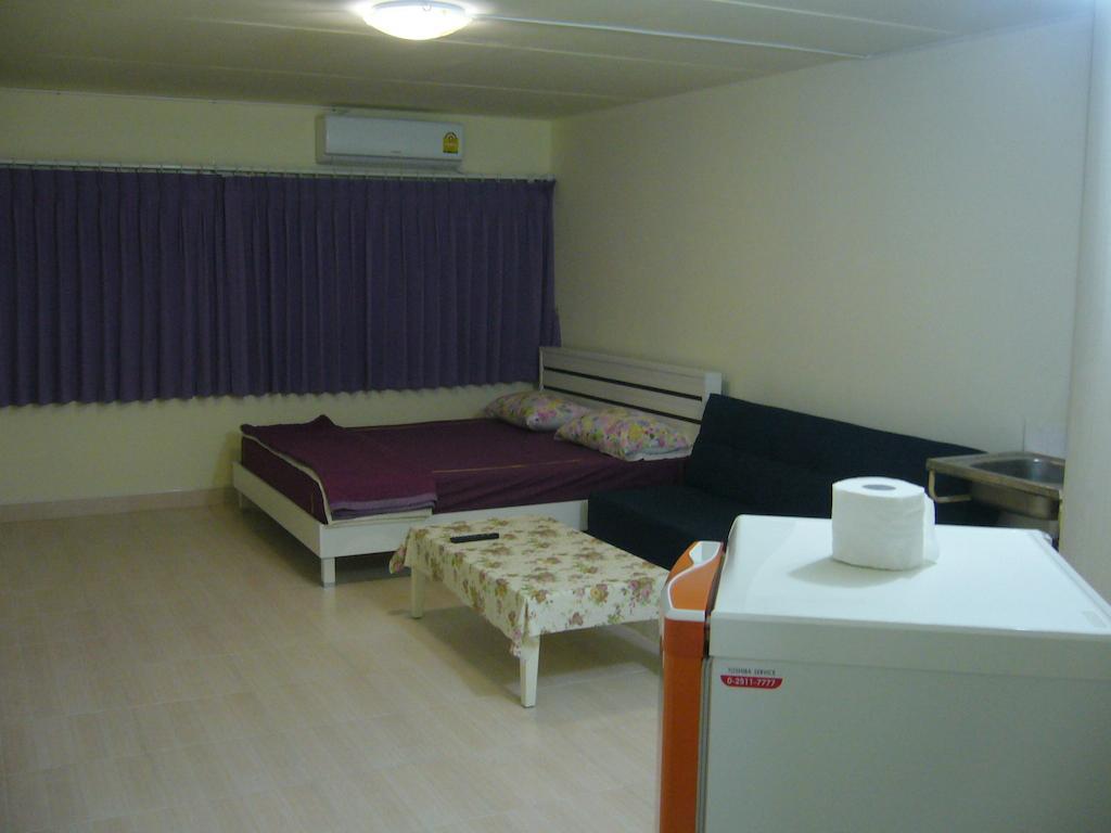Dmk ドンムアン ゲストハウス パックレット 部屋 写真