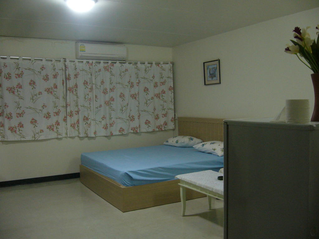 Dmk ドンムアン ゲストハウス パックレット 部屋 写真